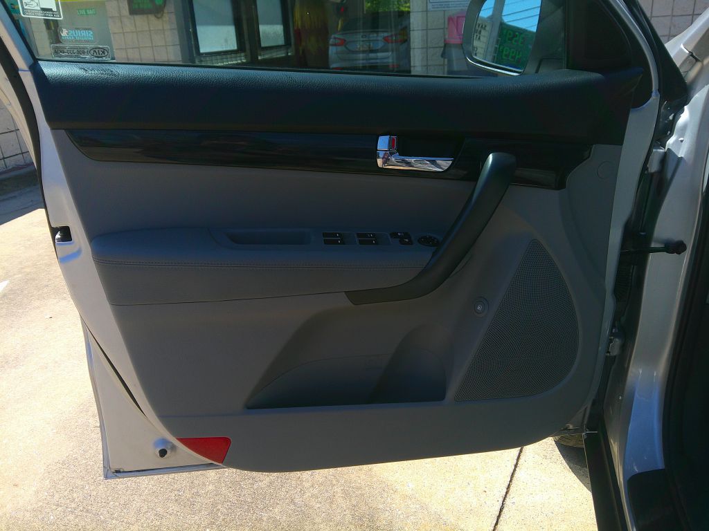 Photo 7 of this KIA SORENTO