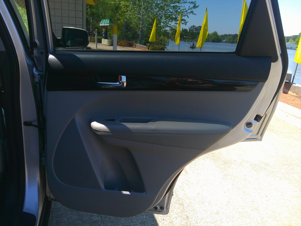 Photo 9 of this KIA SORENTO
