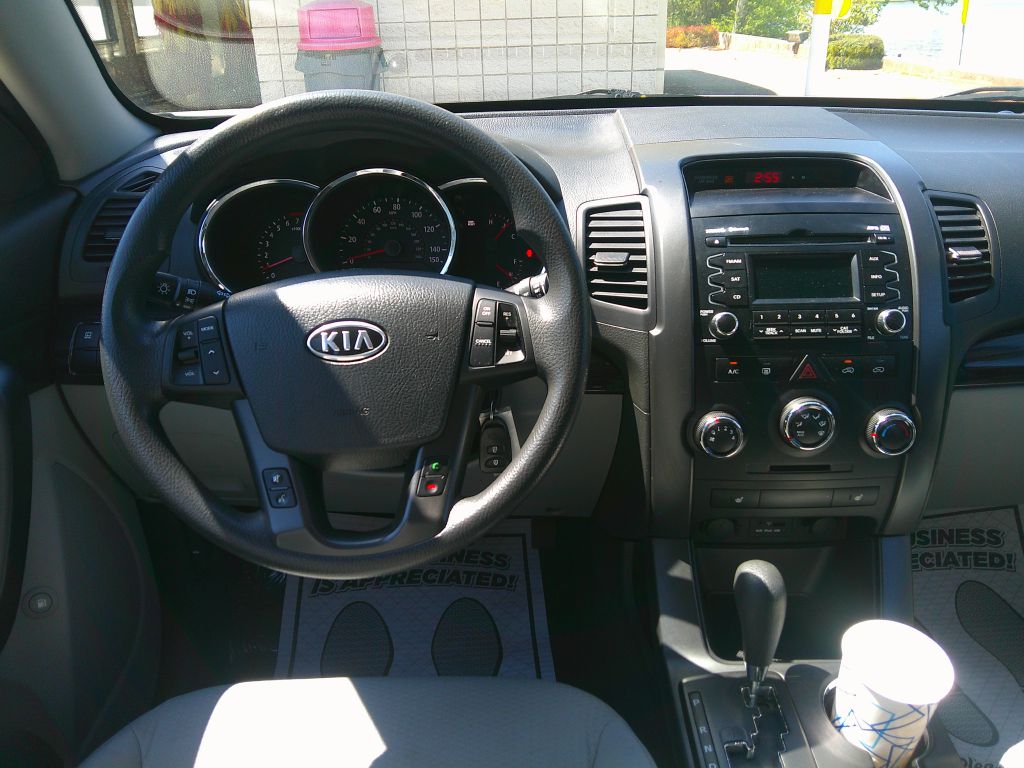 Photo 16 of this KIA SORENTO