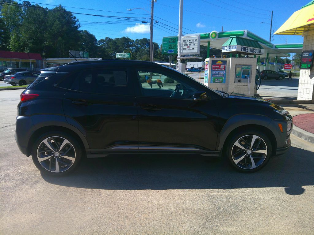 Photo 3 of this HYUNDAI KONA