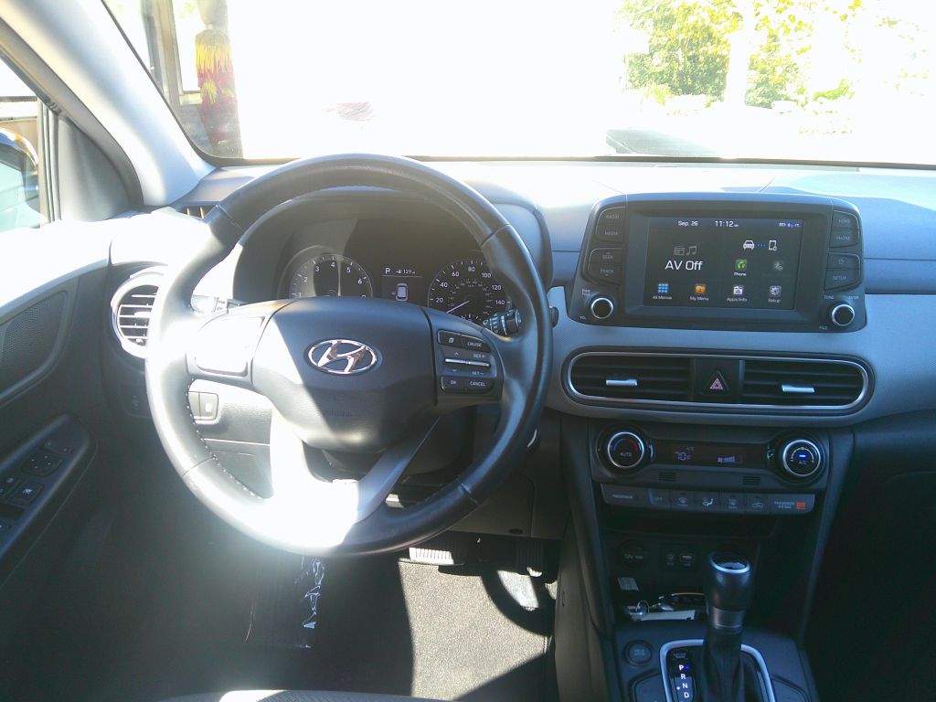 Photo 13 of this HYUNDAI KONA