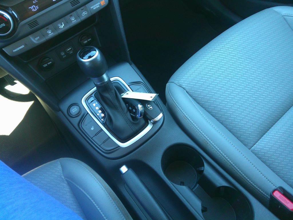 Photo 19 of this HYUNDAI KONA