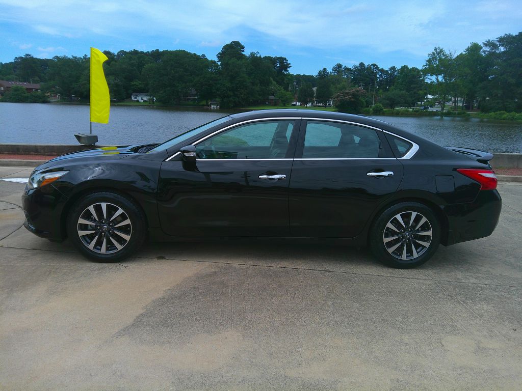 Photo 3 of this NISSAN ALTIMA