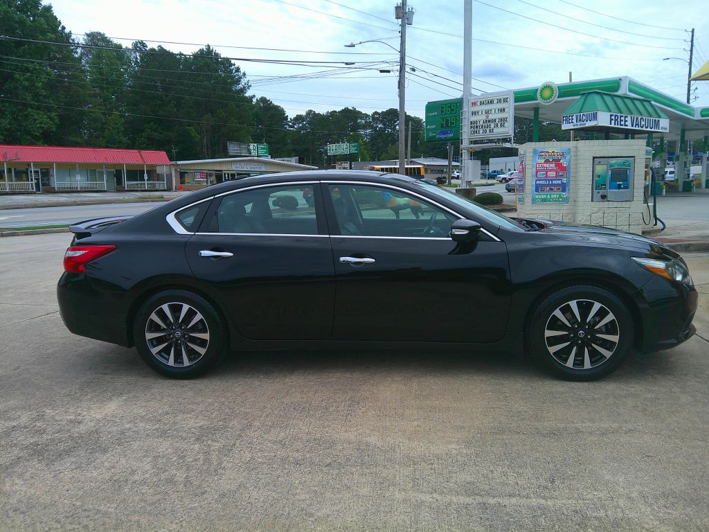 Photo 4 of this NISSAN ALTIMA