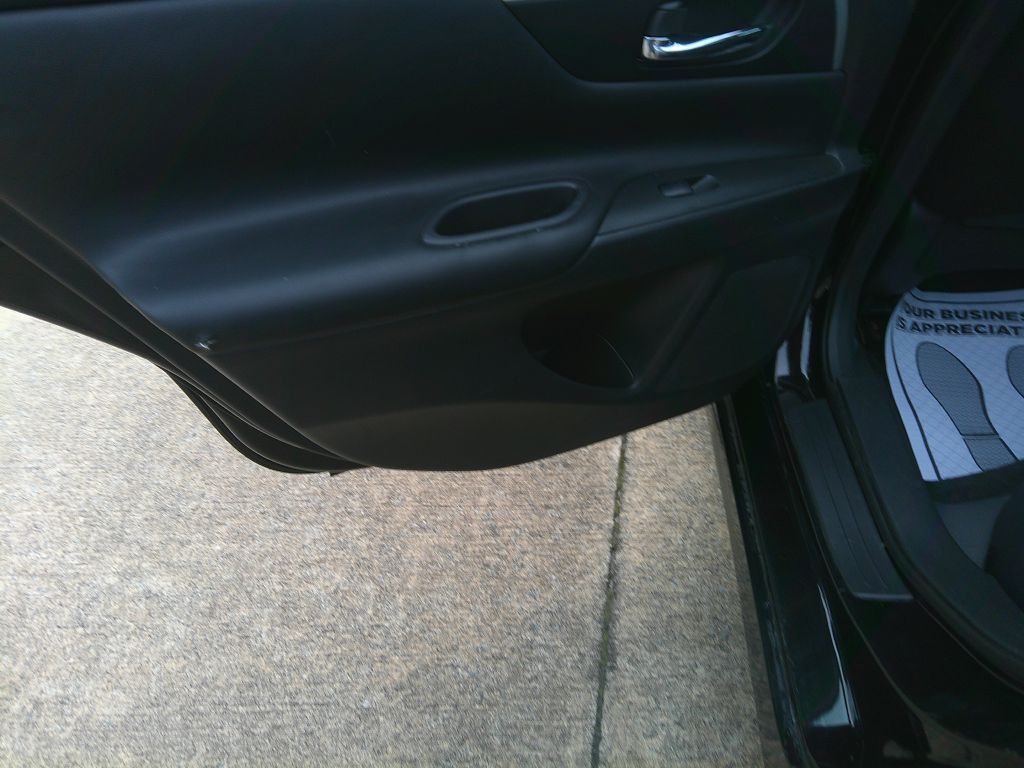 Photo 11 of this NISSAN ALTIMA
