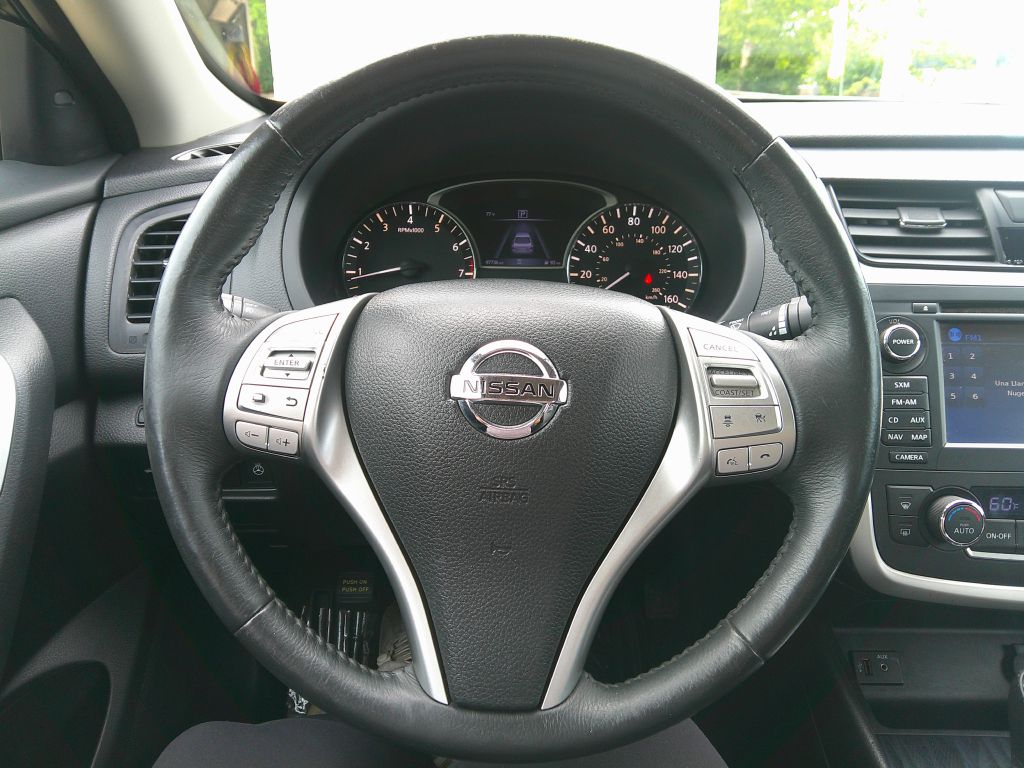 Photo 19 of this NISSAN ALTIMA