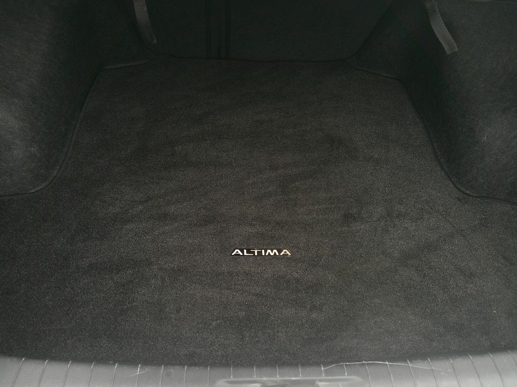 Photo 25 of this NISSAN ALTIMA