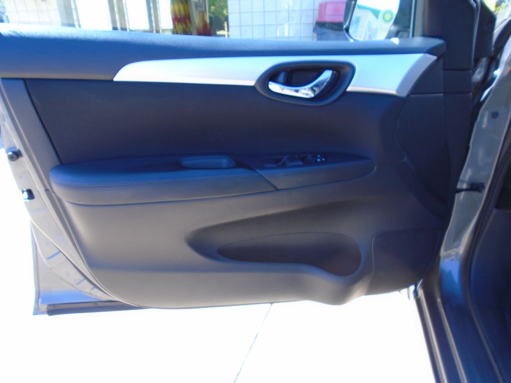 Photo 7 of this NISSAN SENTRA