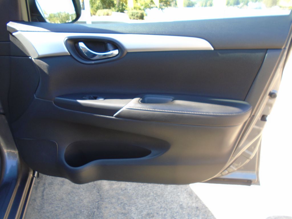 Photo 8 of this NISSAN SENTRA