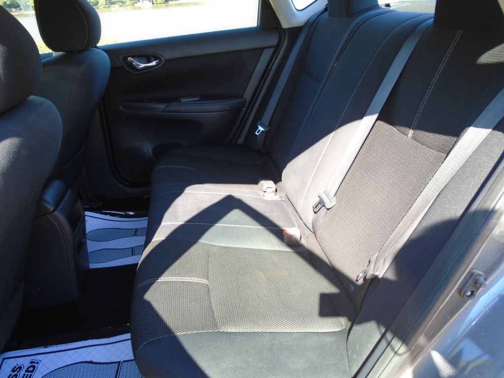 Photo 14 of this NISSAN SENTRA