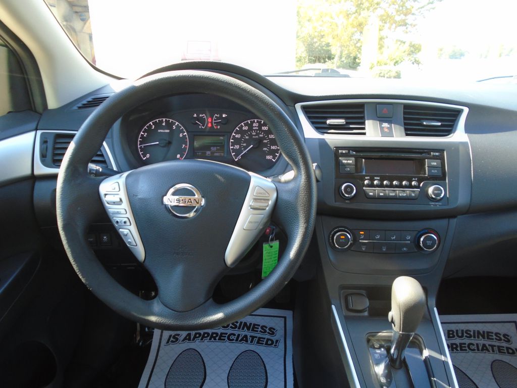 Photo 15 of this NISSAN SENTRA