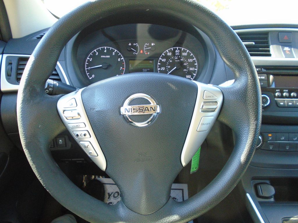 Photo 16 of this NISSAN SENTRA
