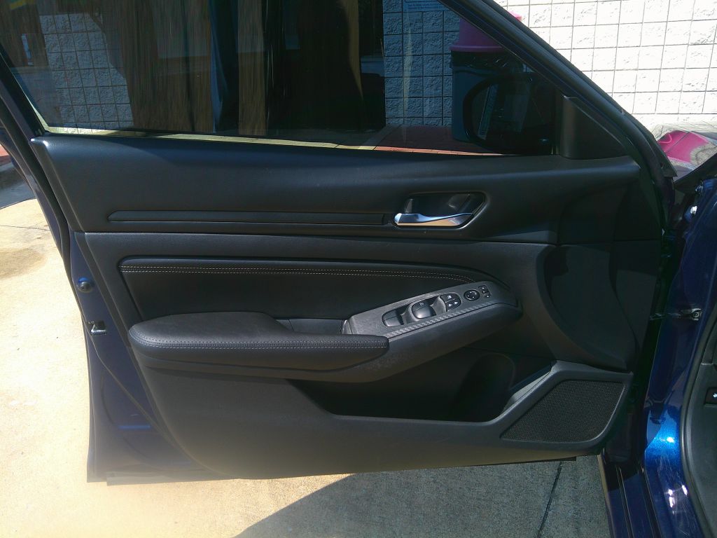 Photo 7 of this NISSAN ALTIMA