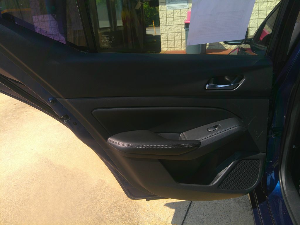 Photo 10 of this NISSAN ALTIMA