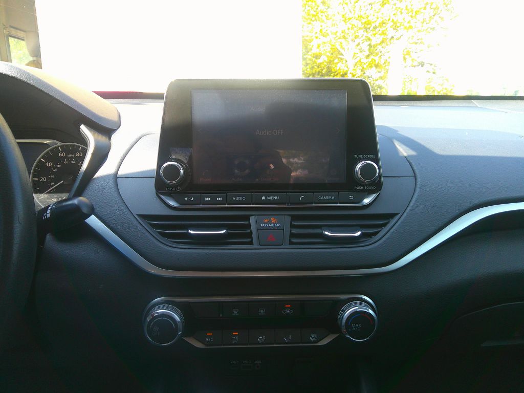 Photo 19 of this NISSAN ALTIMA