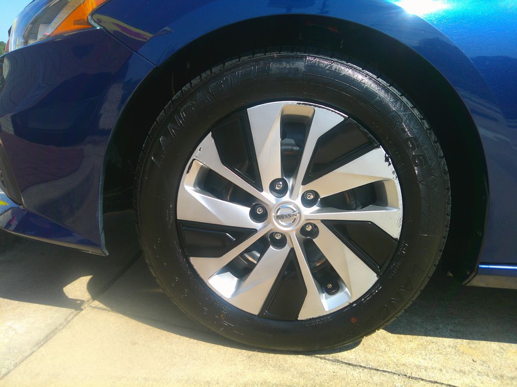 Photo 23 of this NISSAN ALTIMA