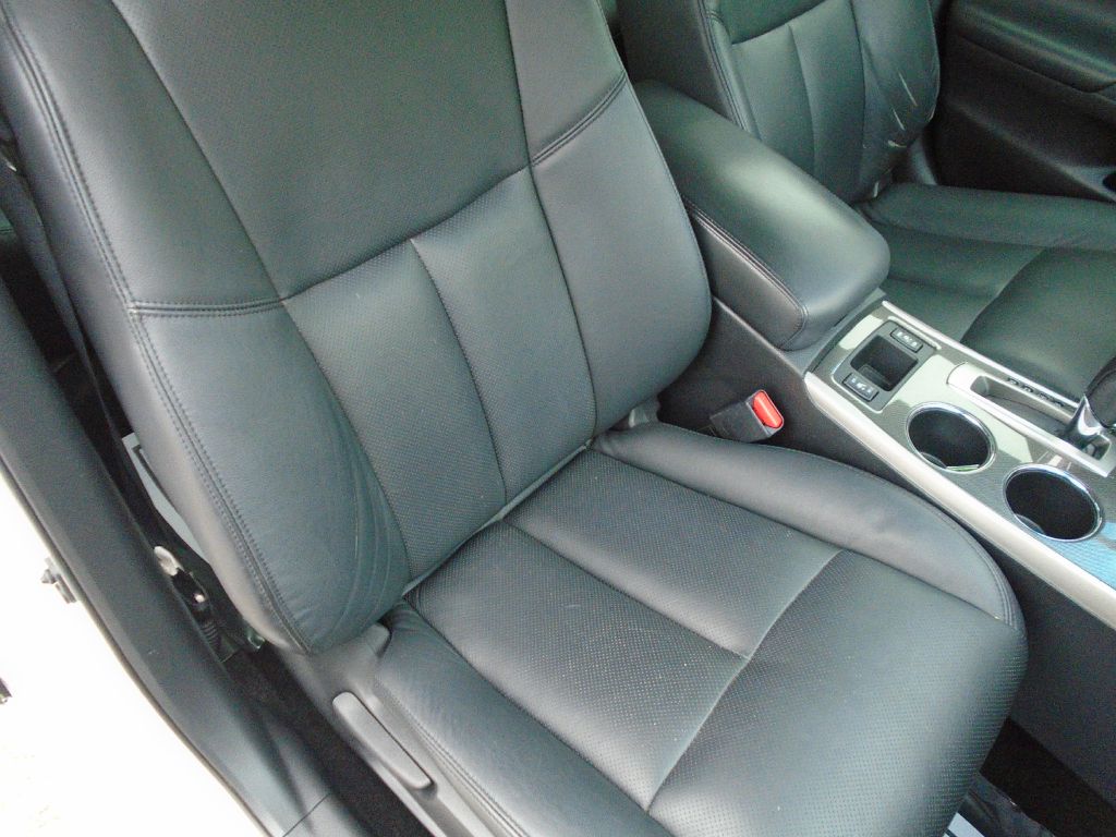 Photo 12 of this NISSAN ALTIMA
