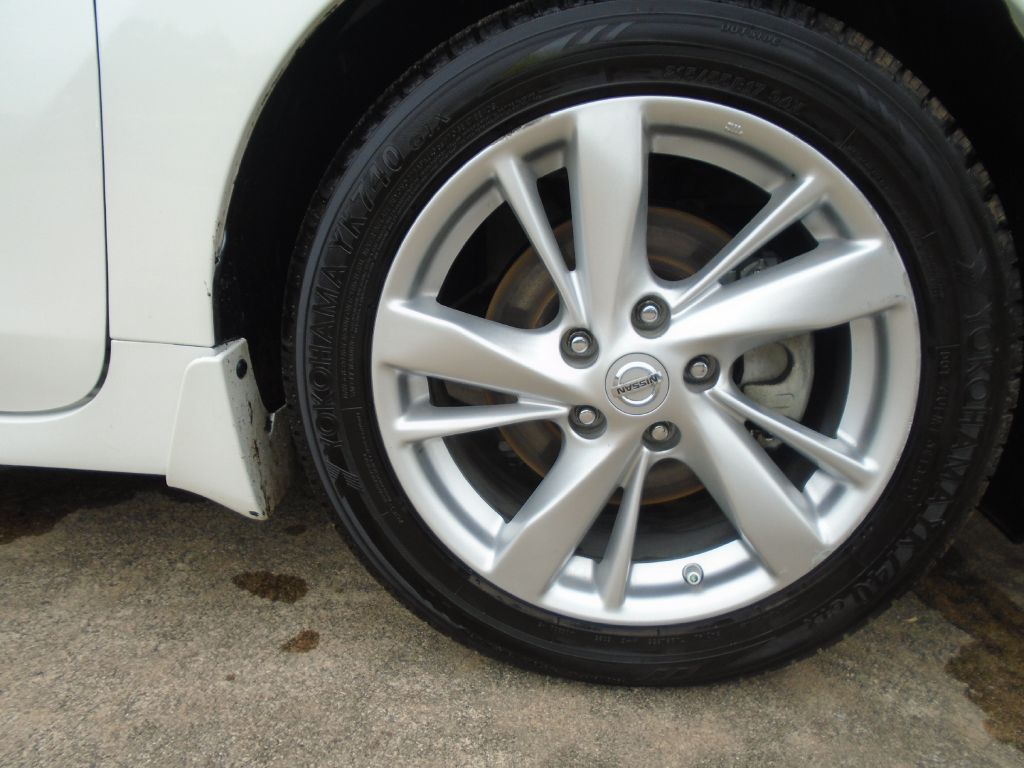 Photo 24 of this NISSAN ALTIMA