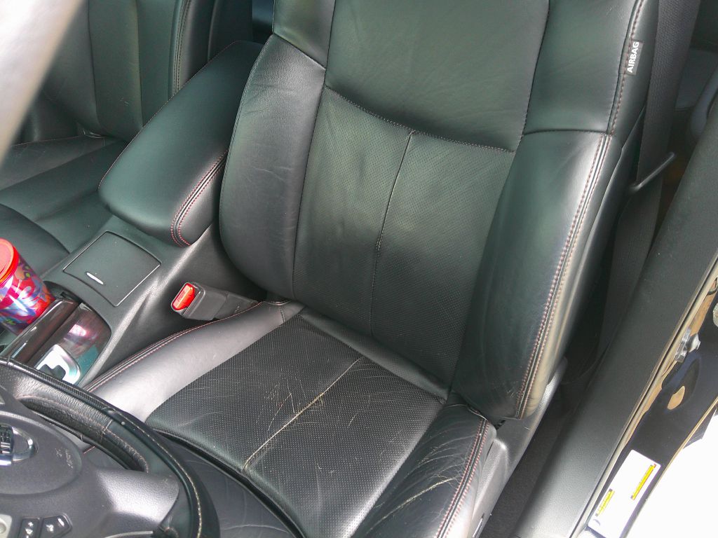 Photo 11 of this NISSAN MAXIMA