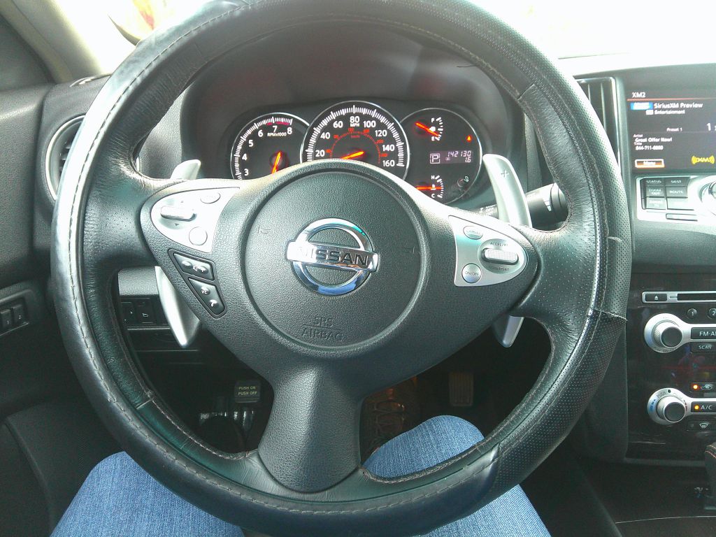 Photo 17 of this NISSAN MAXIMA