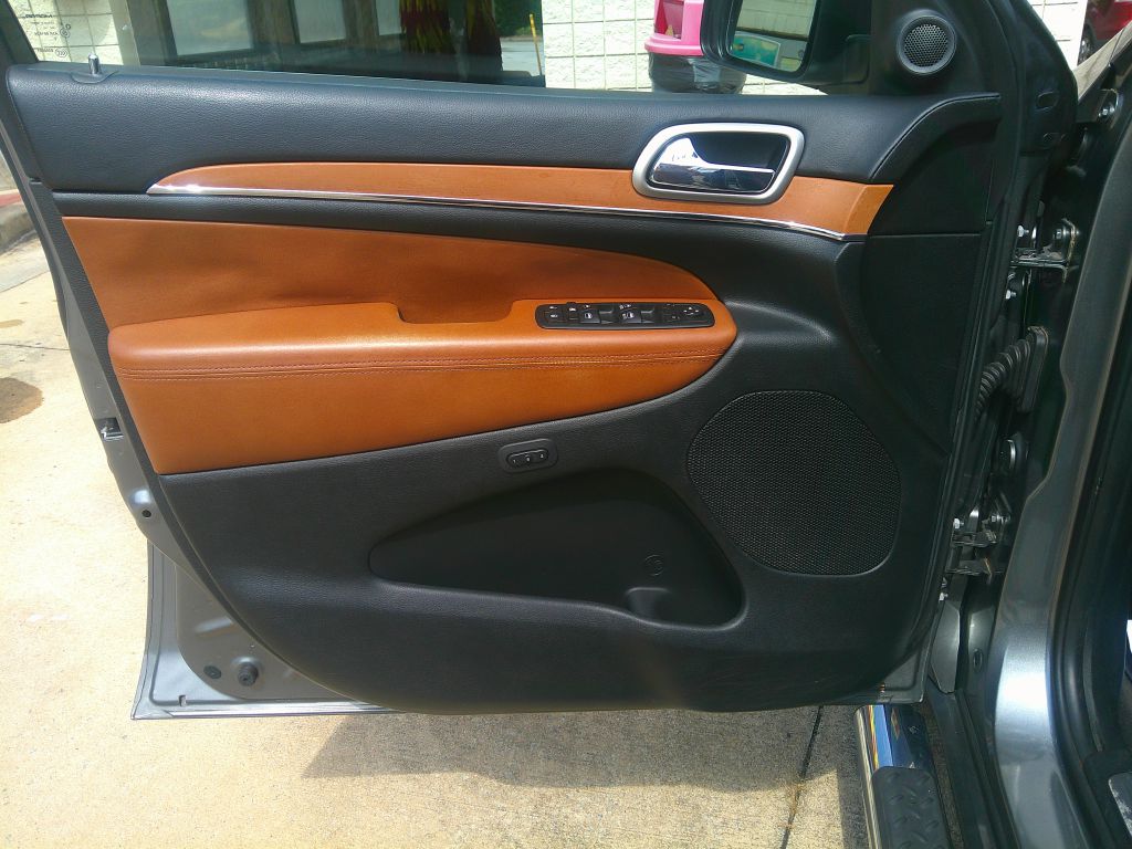 Photo 7 of this JEEP GRAND CHEROKEE