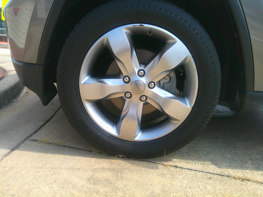 Photo 25 of this JEEP GRAND CHEROKEE