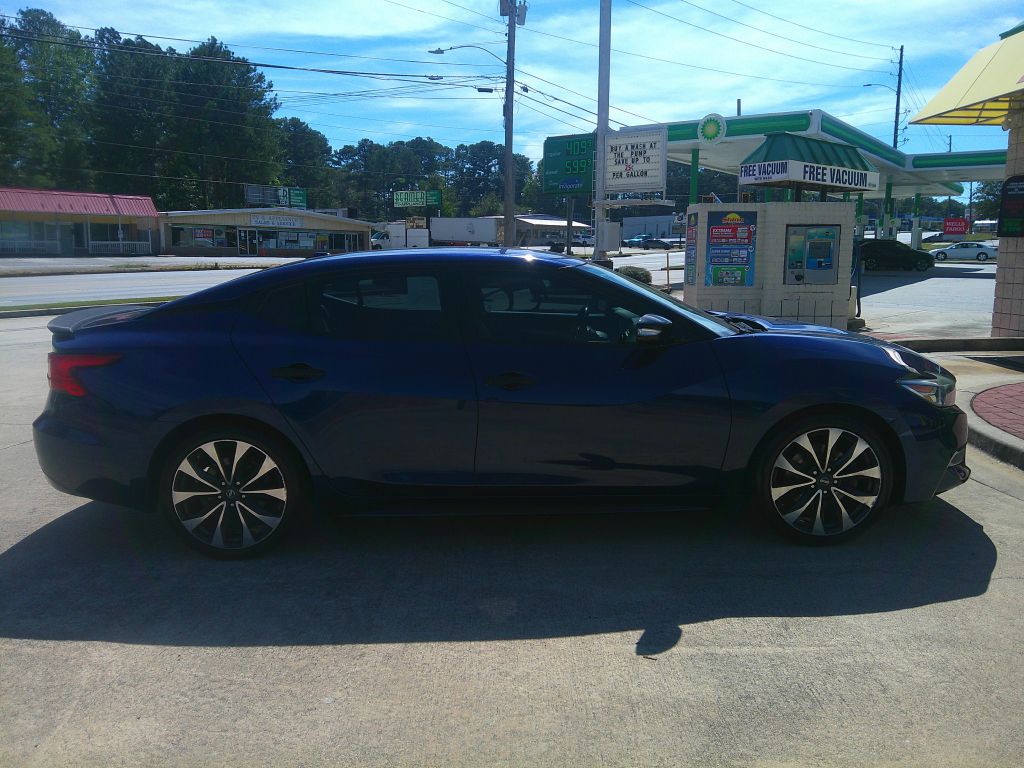Photo 4 of this NISSAN MAXIMA