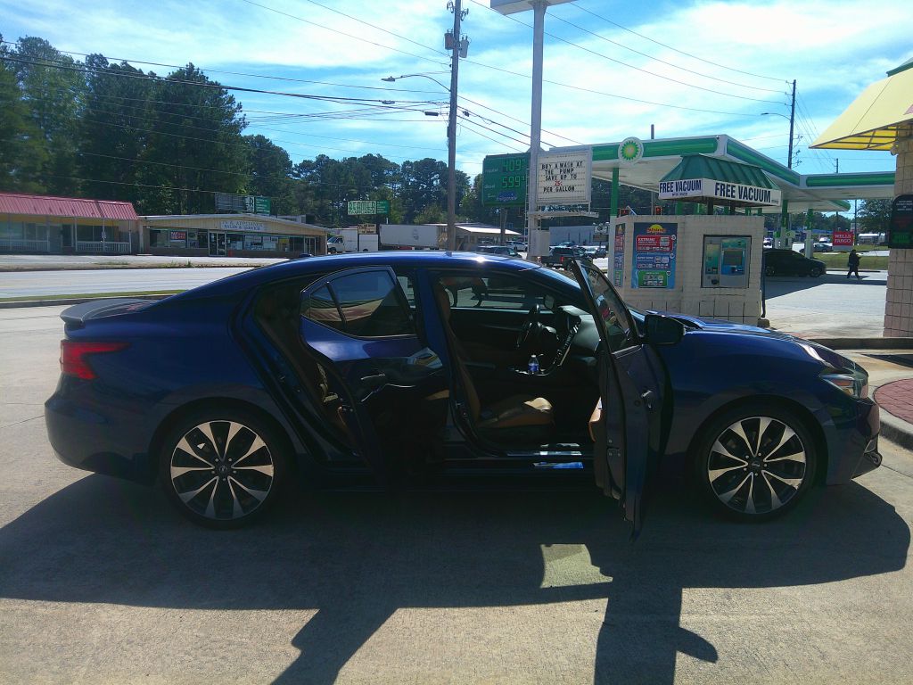 Photo 5 of this NISSAN MAXIMA