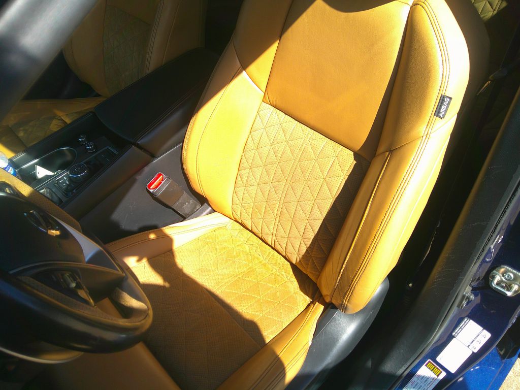Photo 11 of this NISSAN MAXIMA