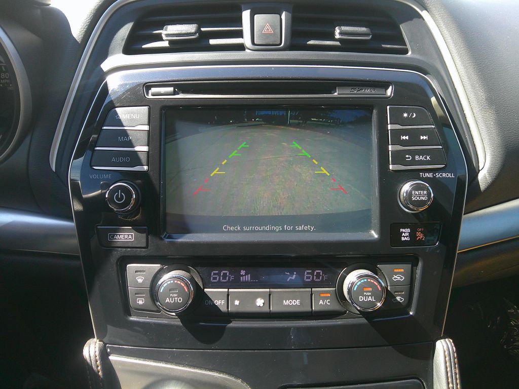 Photo 19 of this NISSAN MAXIMA
