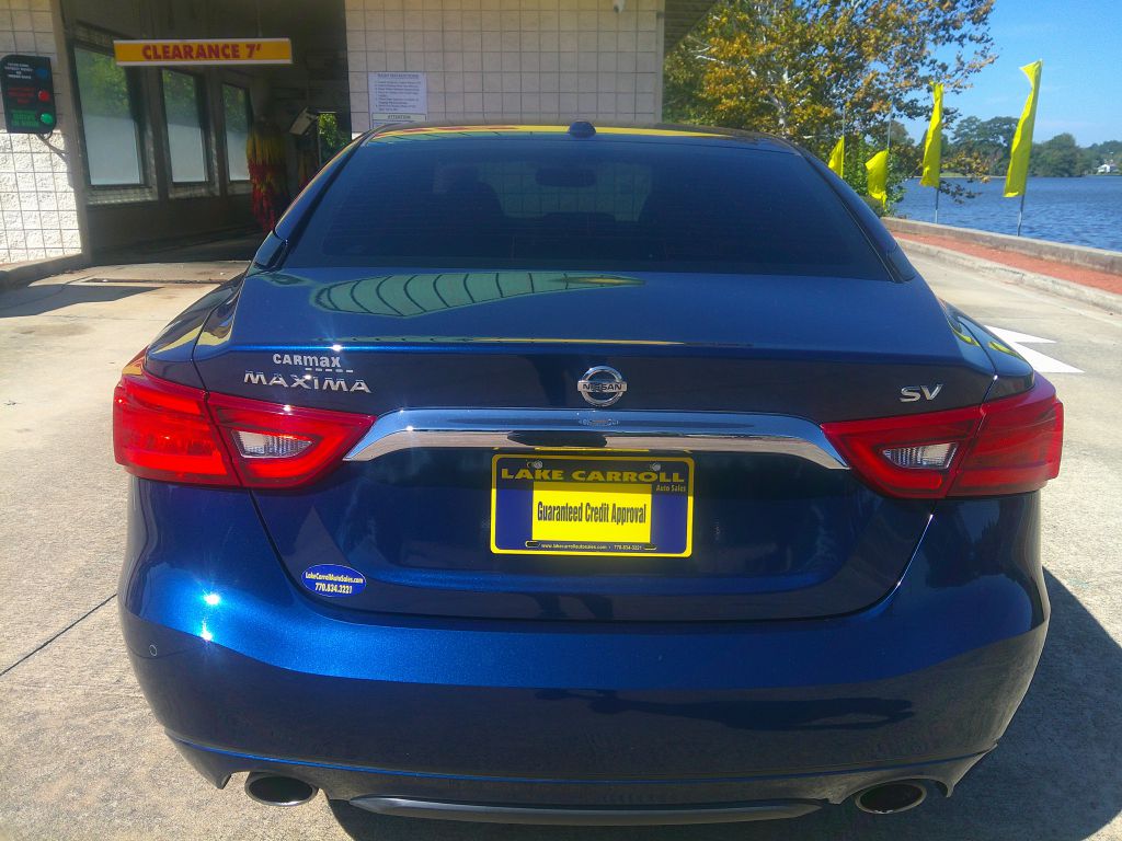 Photo 2 of this NISSAN MAXIMA