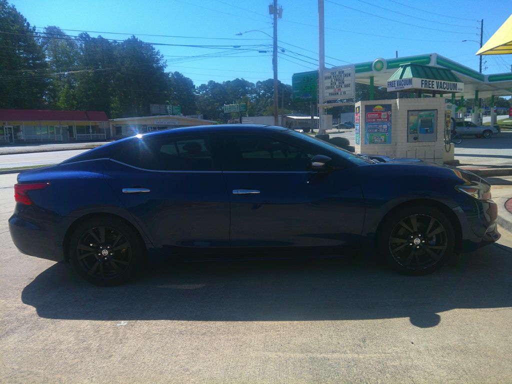 Photo 4 of this NISSAN MAXIMA