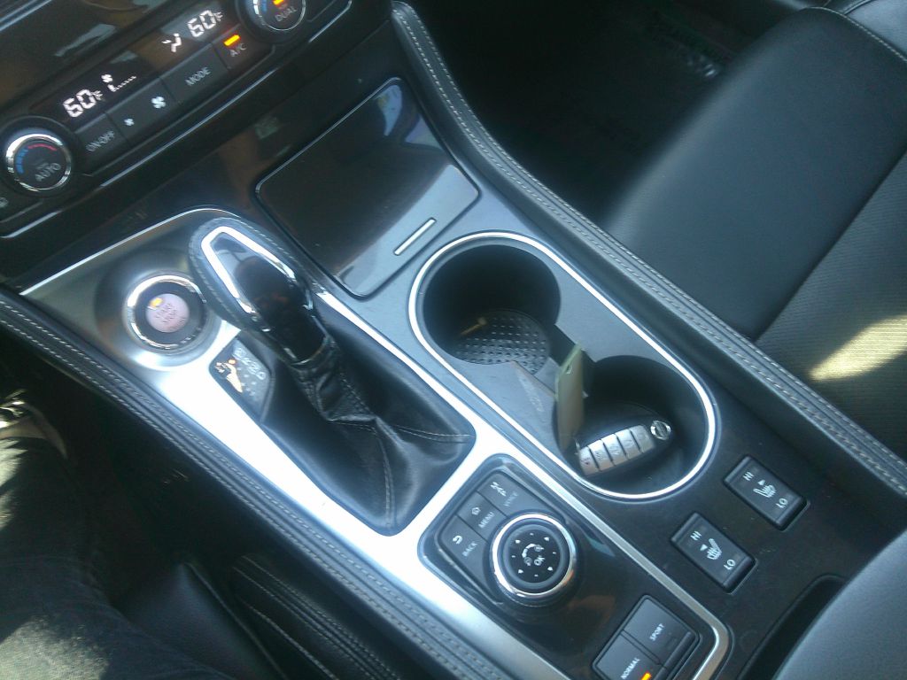Photo 19 of this NISSAN MAXIMA