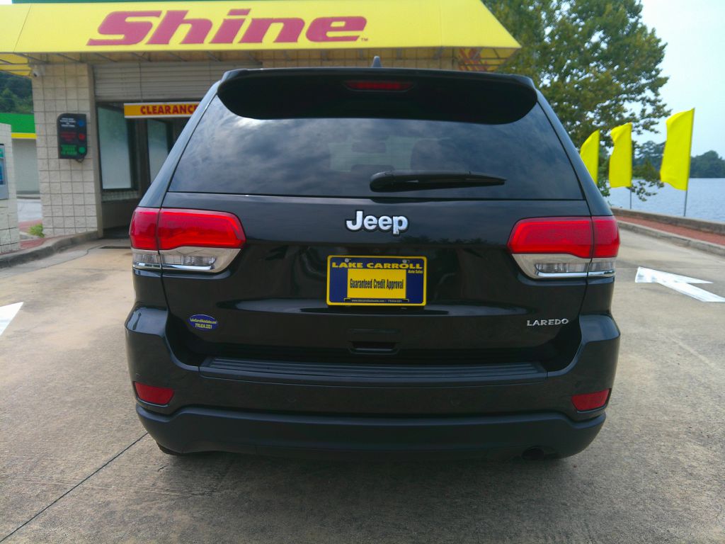 Photo 2 of this JEEP GRAND CHEROKEE