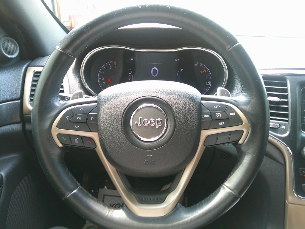 Photo 18 of this JEEP GRAND CHEROKEE