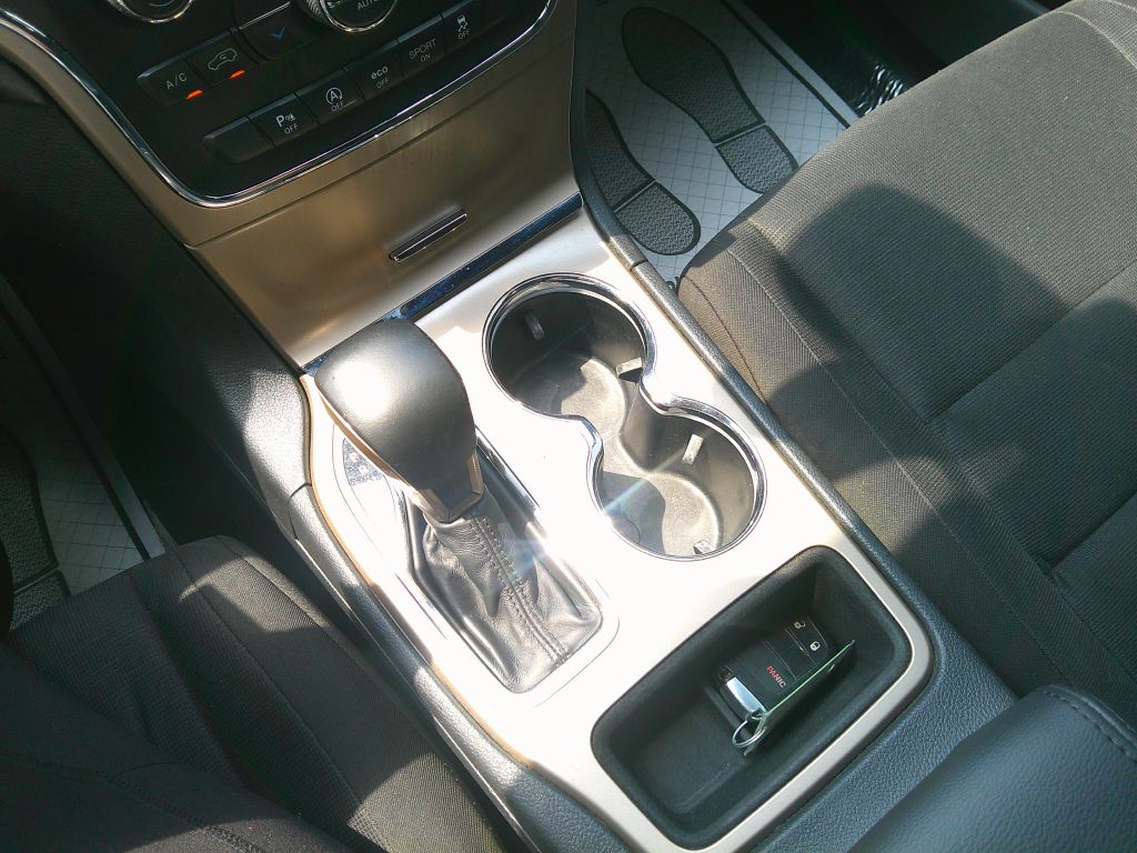 Photo 21 of this JEEP GRAND CHEROKEE