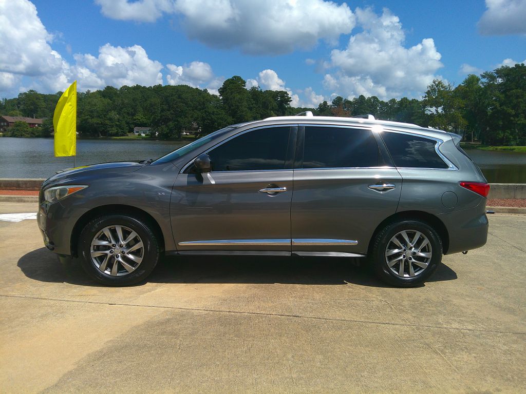 Photo 3 of this INFINITI QX60