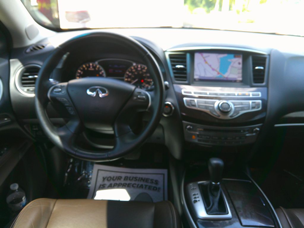 Photo 16 of this INFINITI QX60