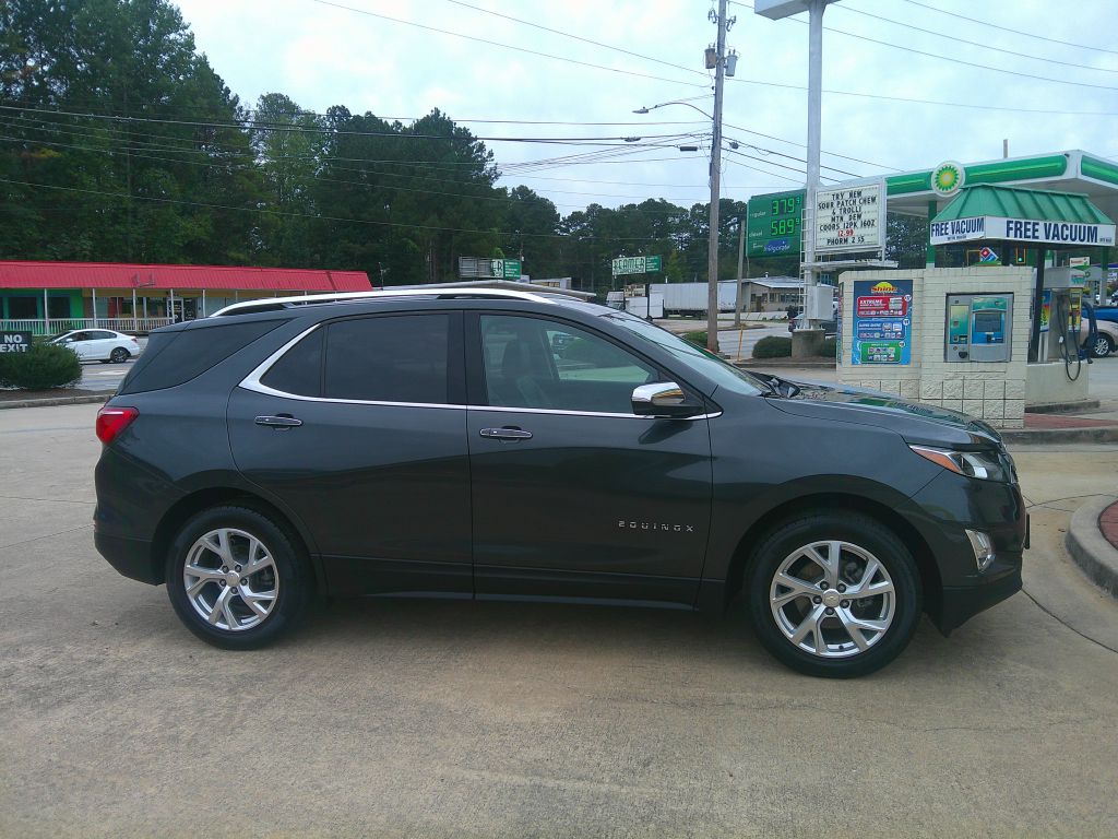 Photo 4 of this CHEVROLET EQUINOX
