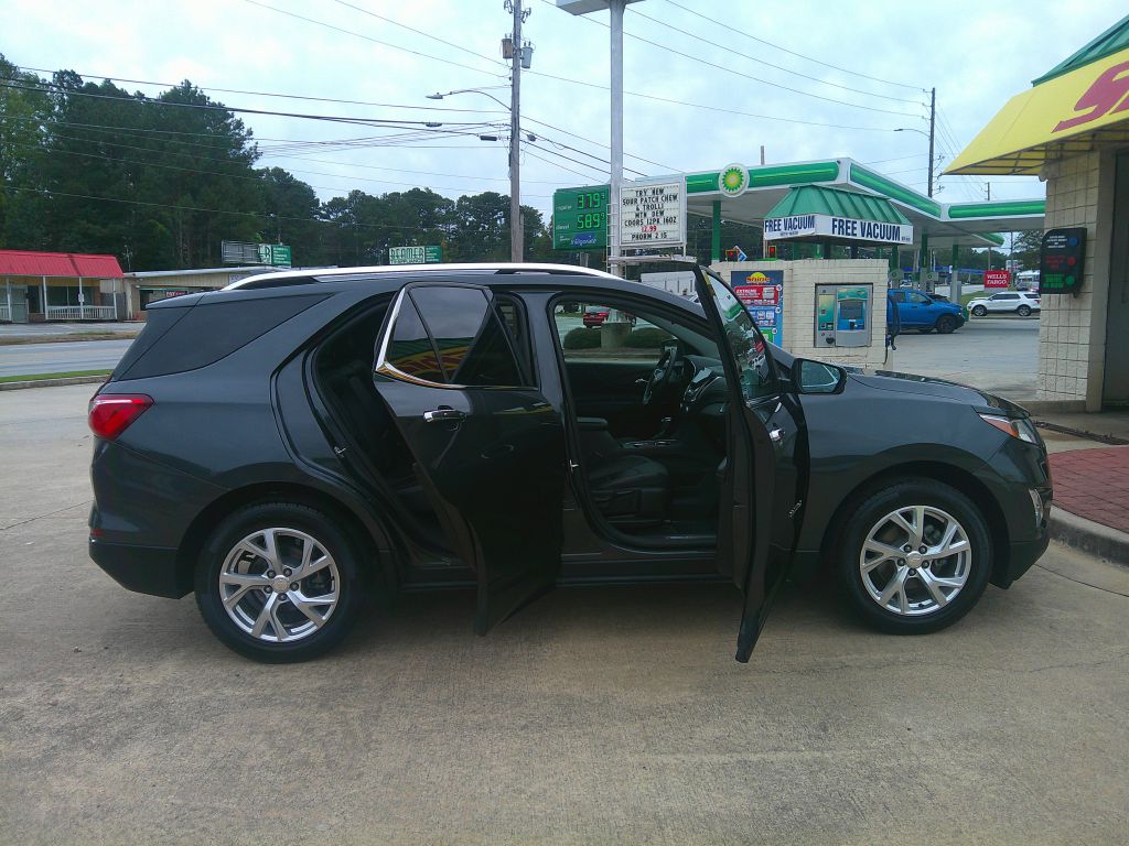 Photo 5 of this CHEVROLET EQUINOX