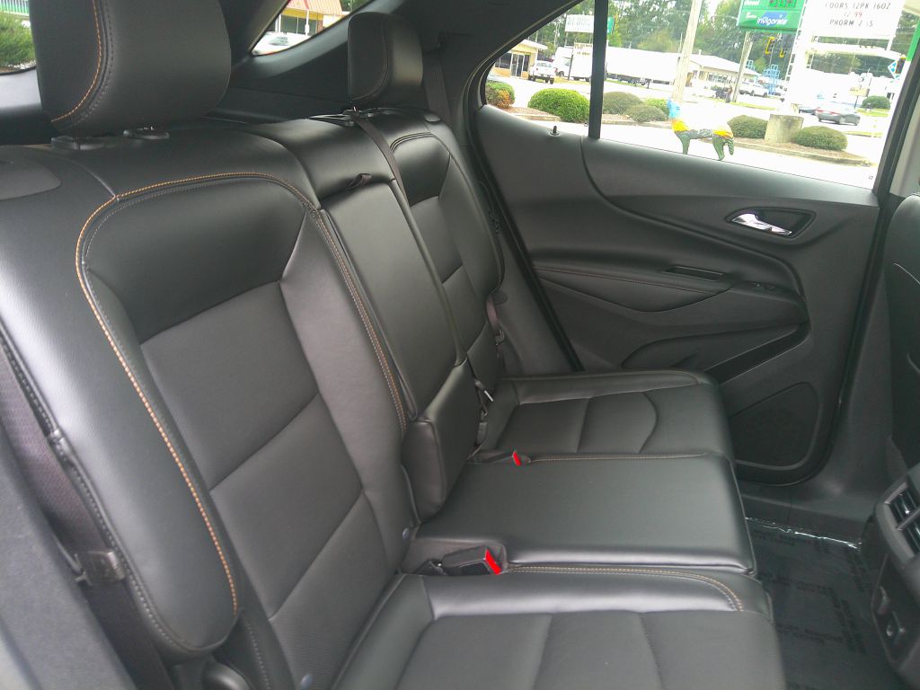 Photo 13 of this CHEVROLET EQUINOX
