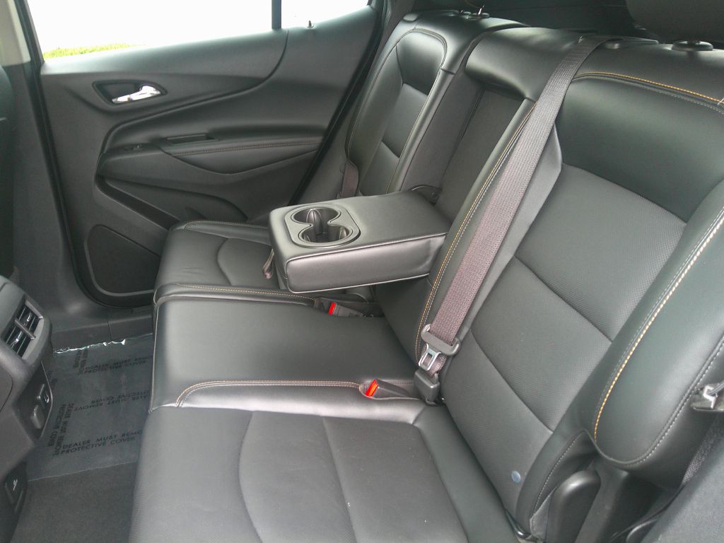 Photo 14 of this CHEVROLET EQUINOX