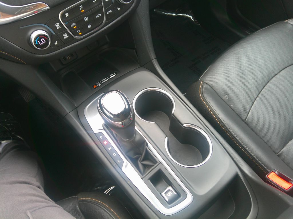 Photo 20 of this CHEVROLET EQUINOX