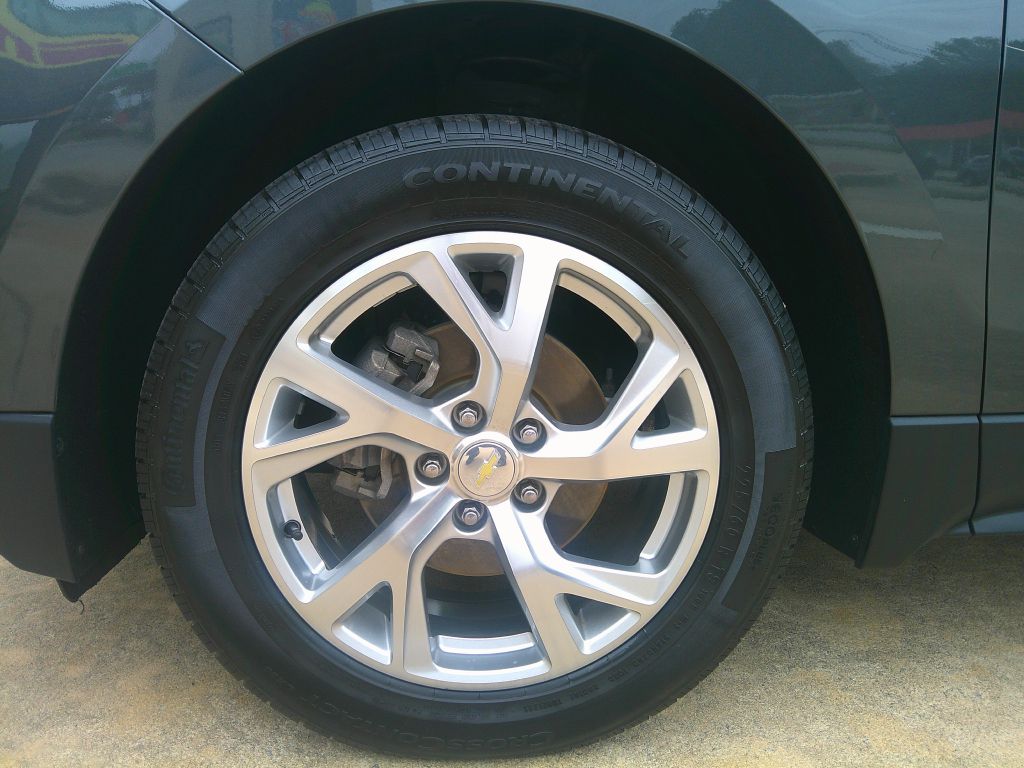 Photo 23 of this CHEVROLET EQUINOX