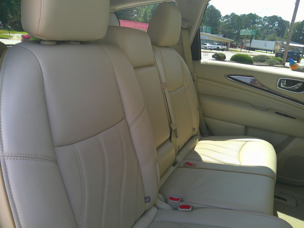 Photo 13 of this INFINITI QX60