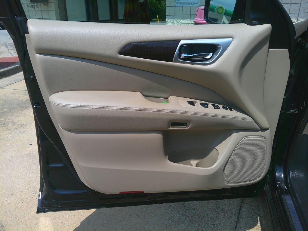Photo 7 of this NISSAN PATHFINDER