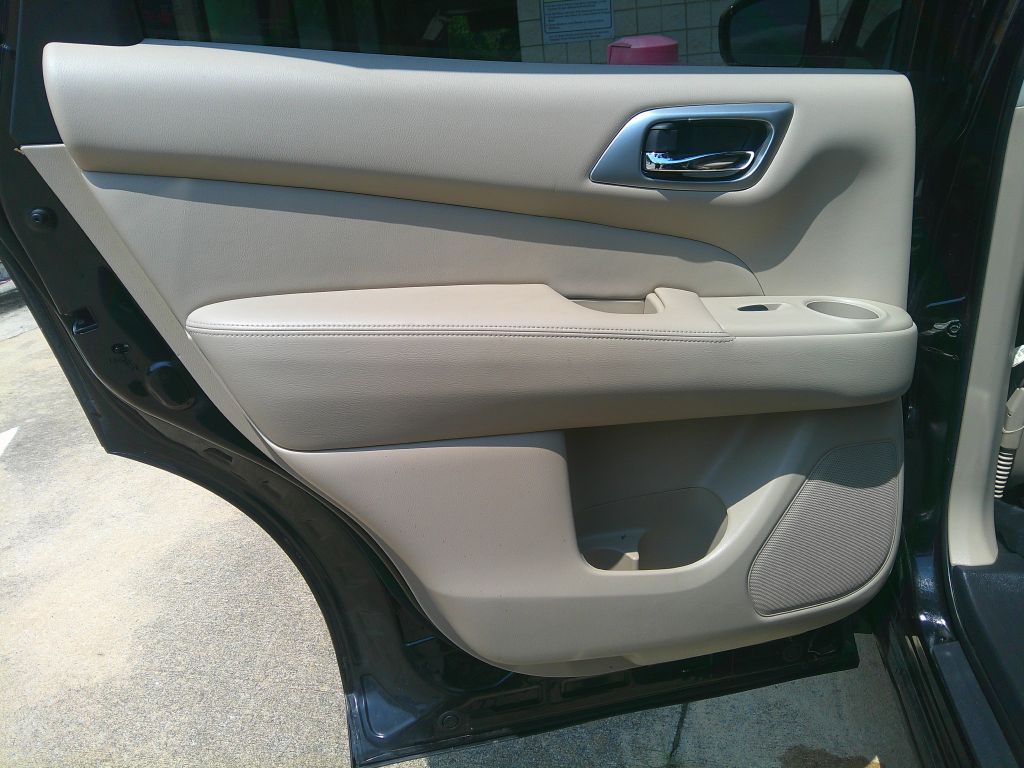 Photo 10 of this NISSAN PATHFINDER