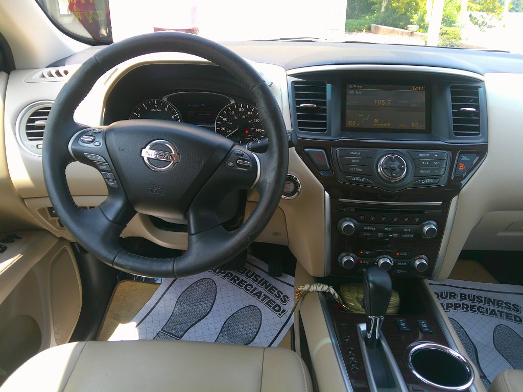 Photo 16 of this NISSAN PATHFINDER