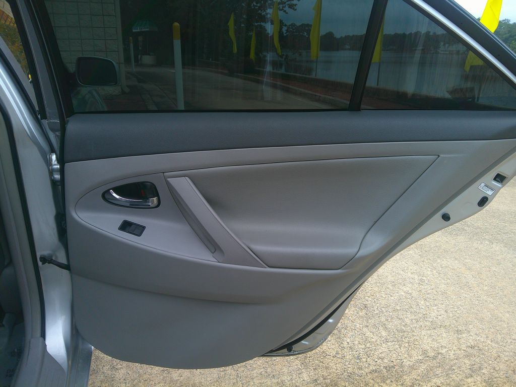 Photo 9 of this TOYOTA CAMRY