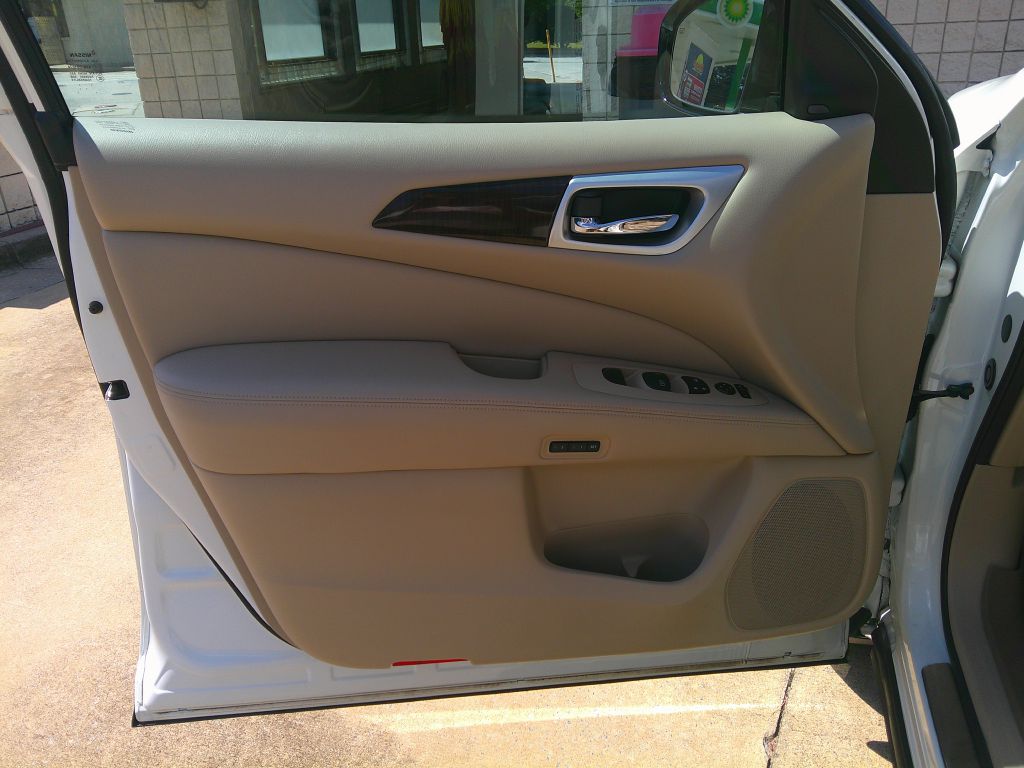 Photo 7 of this NISSAN PATHFINDER